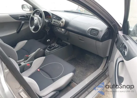 2000 Honda Insight из США, поврежденный, VIN JHMZE1370YT000399